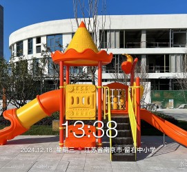 江苏南京市留右中学广场项目