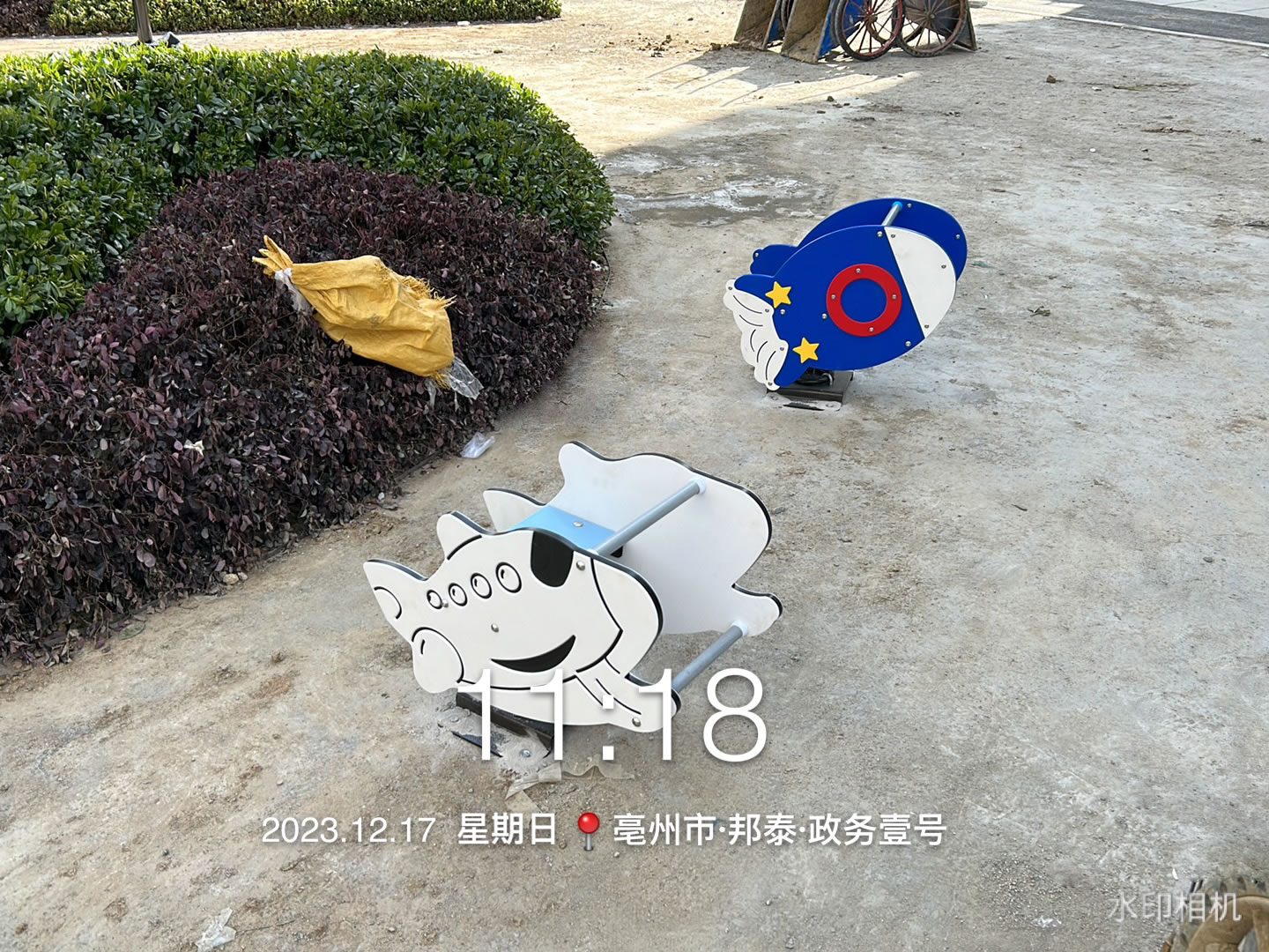 儿童游乐设备摇摇马