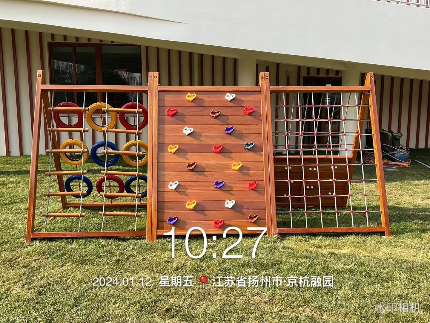 儿童攀爬设备